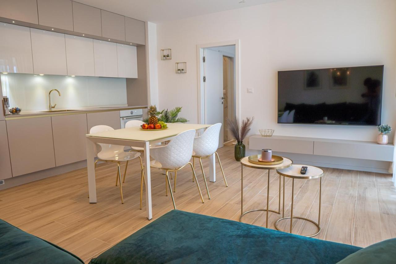 Golden Luxury Apartment สปลิท ภายนอก รูปภาพ
